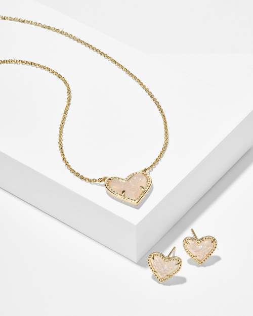 Ari Heart Pendant and Stud Earrings Set In Gold
